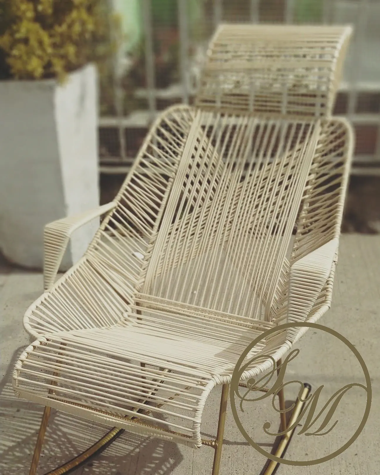 Imagen de silla mecedora número 20 del álbum